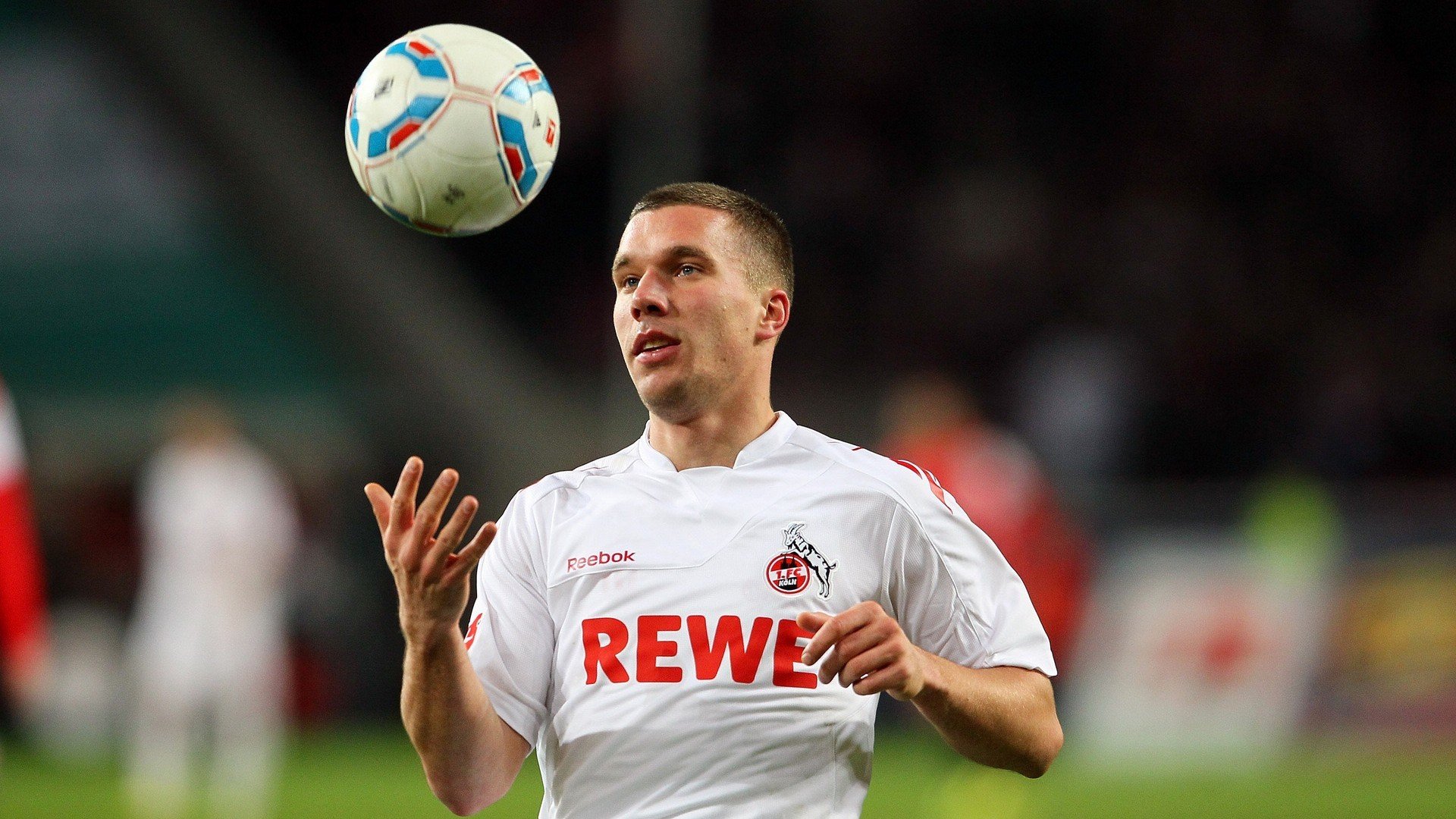 《英雄联盟》世界预选在线火热进行!揭开全球电竞战火的序幕